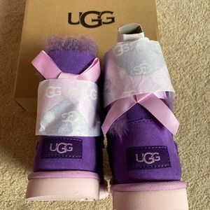 New in box Ugg Purple Bailey Mini Bow II girl size 12